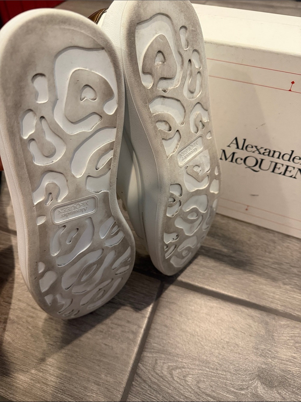 Alexander McQUEEN Men’s White Leather Sneakers with Metallic Brown Heel - Picture 5 of 6